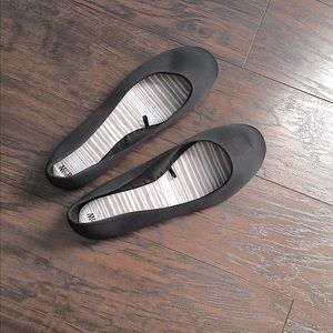 Free w Purchase NWOT Black Ballet Flats Wide Width